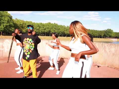 Dr Sakis - On va danser (Official Music Video 2016)The Classic