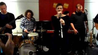 Hooverphonic - Plasticine (live @ FNAC Antwerpen 23-11-2013)