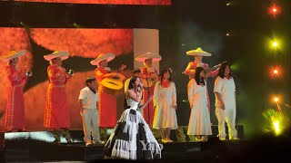 Ángela Aguilar - Cielito Lindo 4K Fancam @ Billboard Women in Music Los Angeles 2025