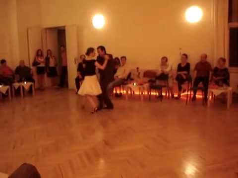  Martine Dennewald  and  Martín Bel  are  dancing  to  a  vals