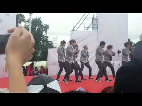 140615 BTS in Moscow Fancam No more dream