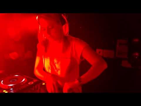 Brave Heart & Need You Now (How Many Times) || PINKQUE @ Absolem - BLOW 13/5/2016