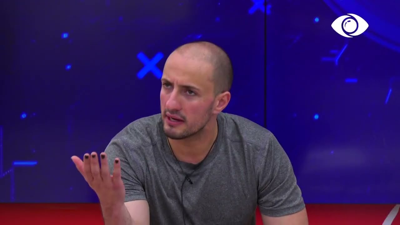 “Ti i brishti, i drejti…”/ Vazhdojnë replikat mes Oltës dhe Kristit