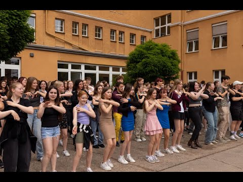 Schuljahresabschluss LG 2024 Kl Schulhofparty