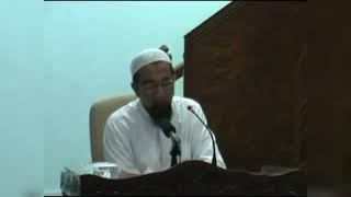 Download lagu Macam Mana Nak Basuh Kencing Anak Yang Meresap Dalam Tilam Dan Kerusi Dalam Kereta? - UAI mp3