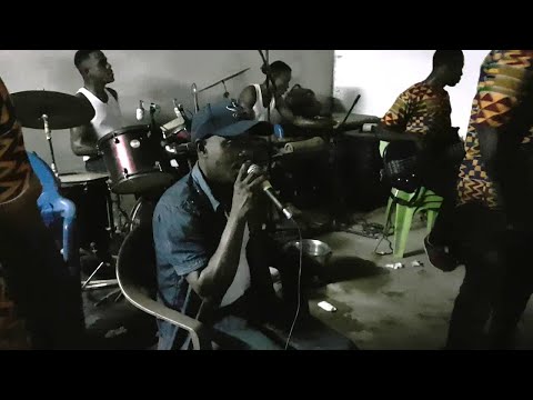 Noël A Akyékoi Avec Séka Marius - Ahiwo