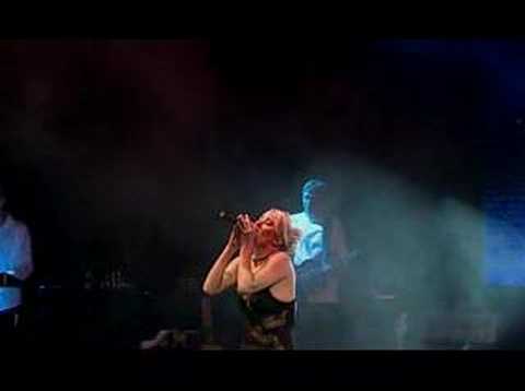 Schiller mit Mila Mar "Babel"