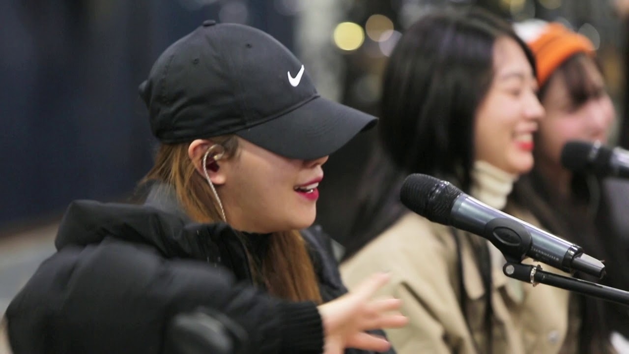 겨울의 뒤편에서 웃음을 만든 순간 — 'Lovelyz in Winter Wonderland 3' 메이킹 필름에서 본 따뜻함