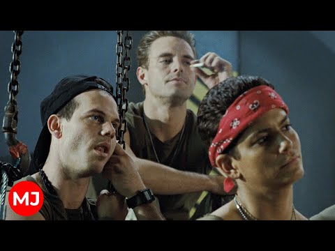 Briefing scene when Ripley tells about aliens - Aliens (1986) in 1080p