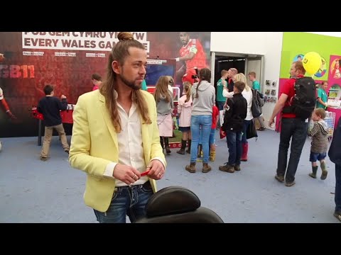 Lisa Angharad | Y Salon S4C - Eisteddfod 2017