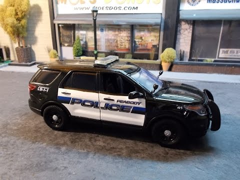 Peabody Ma Police 1/24 scale with working lights