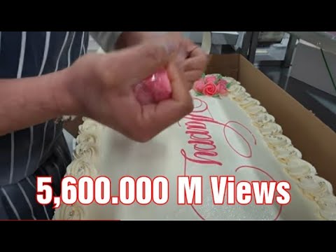 Writing on the cake!