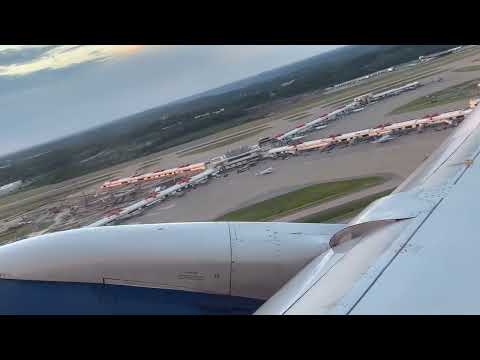 Absolutely incredible sunset takeoff in the 757! (Delta 757 Takeoff Pittsburgh PIT)