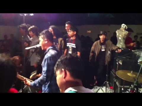 NOTHING SPECIAL - Nananana ( LIVE 2014 at Rslide launching )