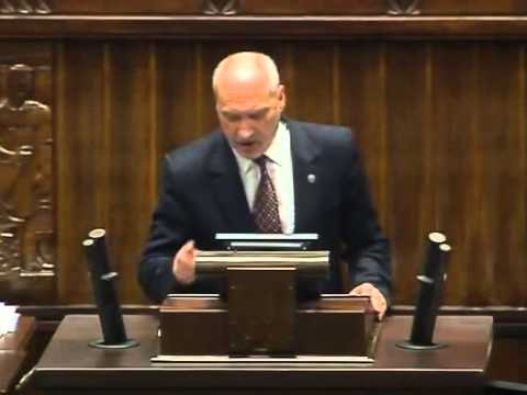 [451/560] Antoni Macierewicz: Pan premier Donald Tusk, jak to często się zdarza, zwłaszcza gdy ..