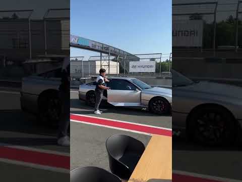 🤯 they sound like a DeLorean from Back to the Future!