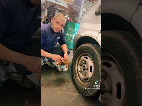 HOW TO GIVE YOUR COVERS A SHINE🌈✨ #parati #viral #youtubeshorts #funnyshorts #ypf #shorts