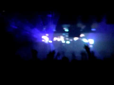 Simon Patterson @ The Gallery - Ministry of Sound  04-11-2011 playing Carabella!!!