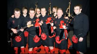 Red Hot Chili Pipers: Rory McLeod- Molly´s Jig- The famous Baravan