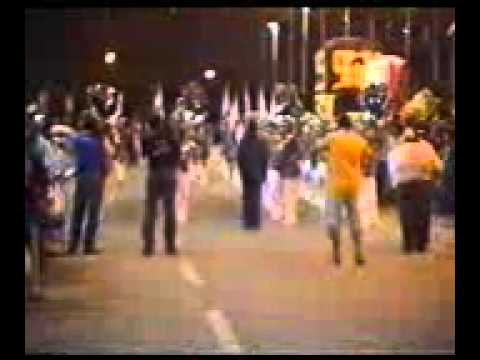 Fanfarra Padre Chico FAPACH - Brick in the Wall (Nacional de Taubaté 1999).mpg.3GP