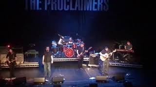 The Proclaimers @ Manchester Opera House 04/11/18: Streets Of Edinburgh
