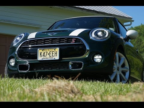 2014 MINI Cooper S - TestDriveNow.com Review by Auto Critic Steve Hammes | TestDriveNow