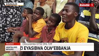 Download lagu Agataliikonfuufu Nnyina w’omuyizi eyabadde asibiddwa olw’ebbanja azuuse n’alojja ebyamutuusibwako mp3 Download lagu Agataliikonfuufu Nnyina w’omuyizi eyabadde asibiddwa olw’ebbanja azuuse n’alojja ebyamutuusibwako mp3