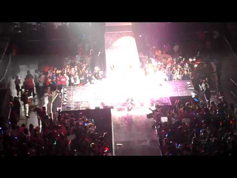 [FANCAM] Super Junior ft F(x) - Oops! SMTOWN in LA (Anahaim) 120520