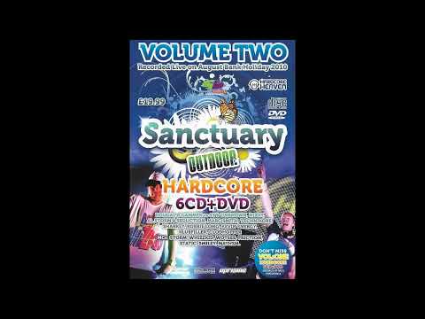 Technikore with MC's Smiley then Keyes - Slammin' Vinyl Sanctuary Outdoor 2010