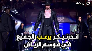 شاهد.. لحظة ظهور المصارع