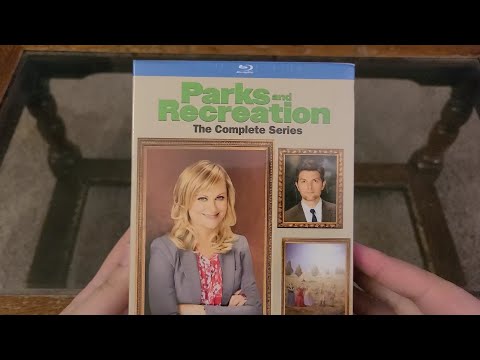 Parks and Recreation: The Complete Series Bluray Unboxing