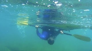 Kayak eskimo roll