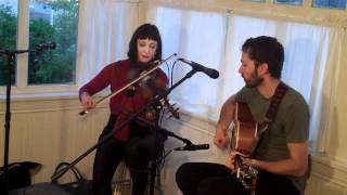 Gillian Boucher and Seph Peter play the Foxhunter Set at the Rose and Kettle