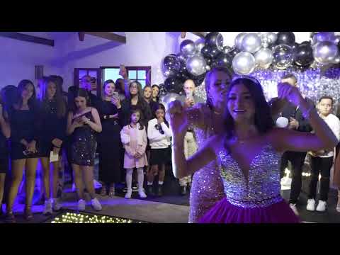 Larissa XV | Valsa com a Mãe