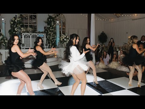Surprise wedding dance by the bride