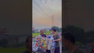 Download lagu Gua yang sumbing apa dia yang budeg ya mp3 Download lagu Gua yang sumbing apa dia yang budeg ya mp3