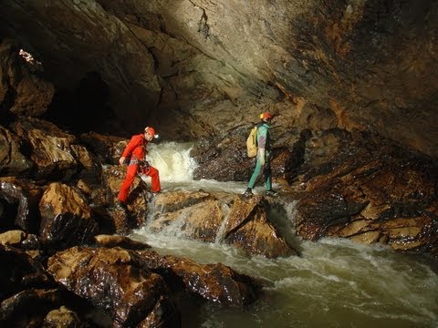 Espeleologa. Sistema Cueva de Hundidero - Cueva del Gato, Sifn del Embudo