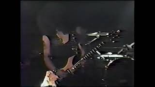 Download lagu Guns N' Roses - Sweet child O' Mine live at Music Machine 1986 (LEGENDADO) (HD) mp3