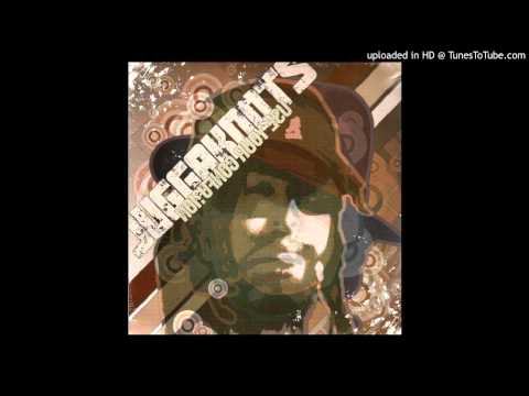 Juggaknots - Smile (feat. Castro)