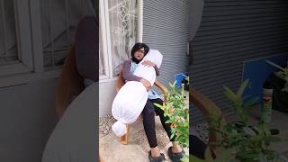 Download lagu HUG POCONG OR HUG ROLLING? | NURRAYNI25 mp3