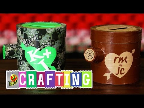 アヒルテープクラフト。バレンタインの切り株カードボックスの作り方 (Duck Tape Crafts: How to make a Valentine's Day Stump Card Box)