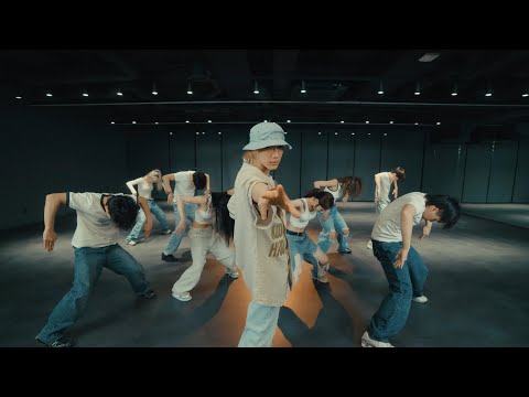 TEN 텐 'BAMBOLA' Dance Practice