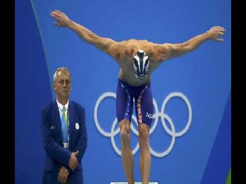 Rio 2016  Sealed With A Kiss As Michael Phelps Makes It 21 Golds