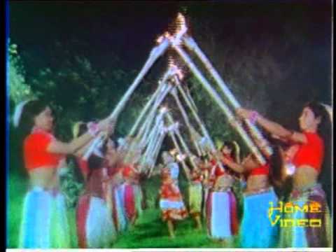 Anuradha-'Naachiba jhumi jhumi to lagi re bideshi baalaa...' in 'Maa O Mamata'