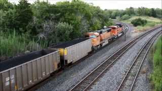 preview picture of video 'BNSF Coal Load To UP at Caldwell, TX - 7/29/2012'