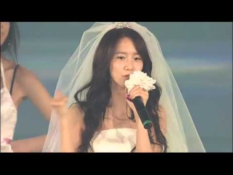 Yoona's Solo Act @ Into The New World ~ 1st Asian Tour Concert.
