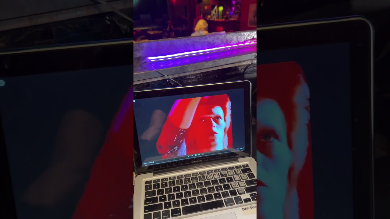 Tango. Final de mi DJ set en A Los Amigos Milonga.Gustavo Rosas.Miércoles de 20 a 2 Hs.La Comedia T.