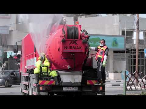 أعمال تعقيم أسواق مدينة غزة