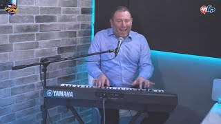 שמעון קריימר בריאיון והופעה באולפן | מוצ"ש חי עם מנחם טוקר
