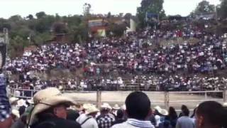 preview picture of video 'Jaripeo en Huaniqueo 2012'